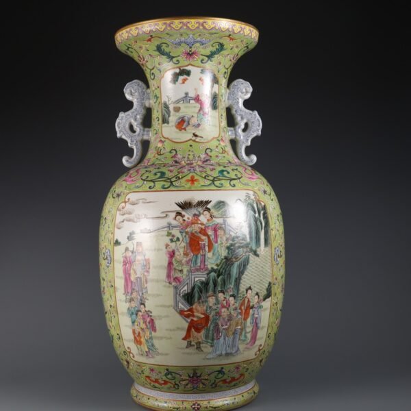 group of immortals large double-handled vase made in the Qianlong period of the Qing Dynasty - Image 2