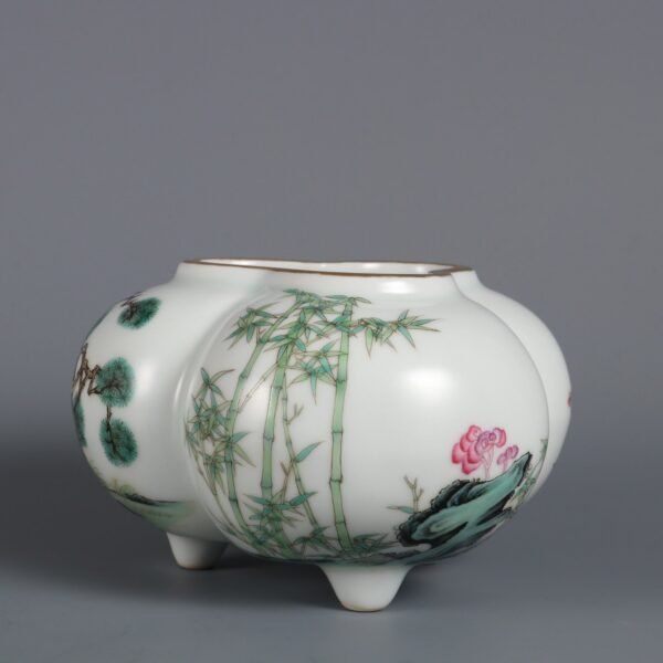 Qing Dynasty Qianlong period powder enamel winter three friends three-legged washing machine - Image 2