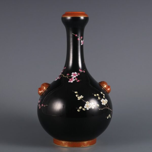 pattern double animal ears garlic vase made in the Yongzheng period of the Qing Dynasty - Image 5