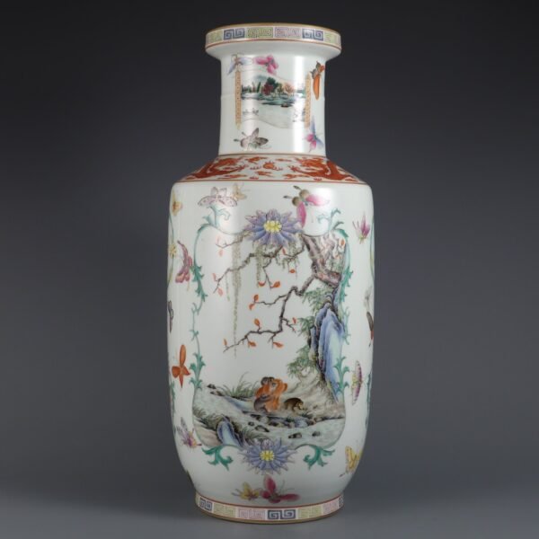 hundred butterflies and auspicious decoration, made in the Qianlong period of the Qing Dynasty