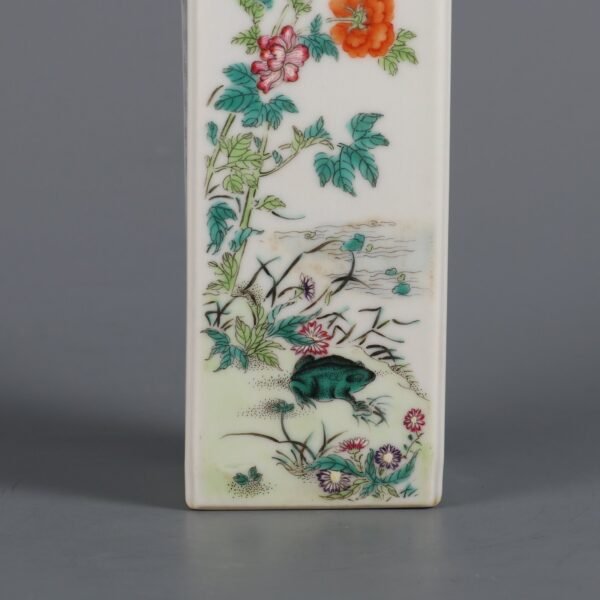 Square brush holder with flower inscriptions and poems made in Qianlong period of Qing Dynasty - Image 4