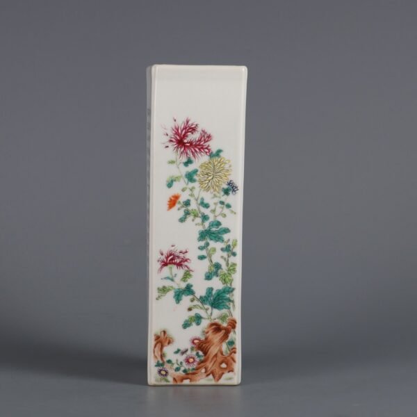 Square brush holder with flower inscriptions and poems made in Qianlong period of Qing Dynasty - Image 2