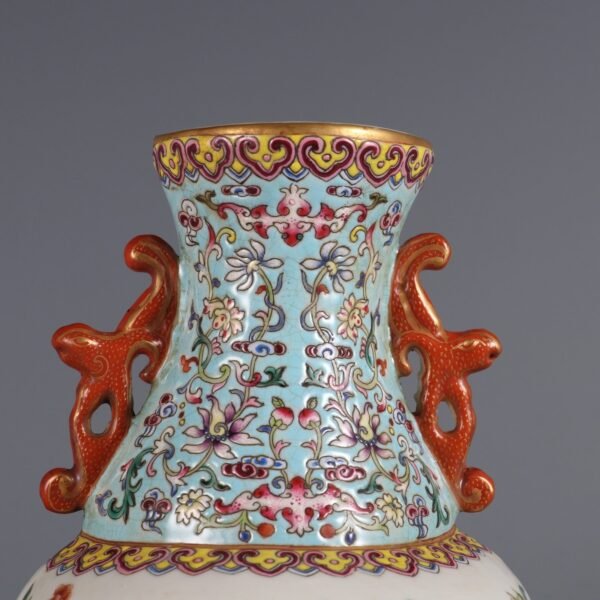 Pomegranate pattern hanging vase made in Qianlong period of Qing Dynasty - Image 9
