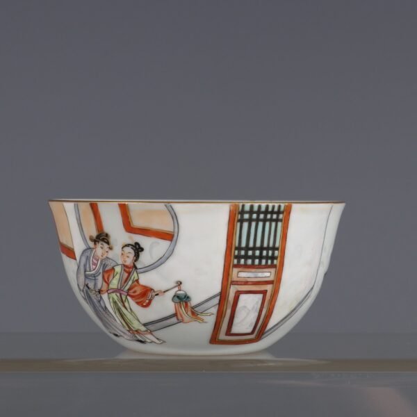 A pair of famille rose cups from the Qing Dynasty, made in the Qianlong period - Image 7