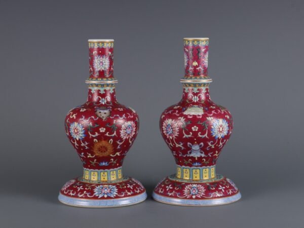eight-treasure-patterned nectar bottles, made in the Yongzheng period of the Qing Dynasty
