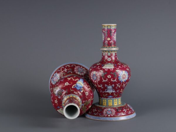 eight-treasure-patterned nectar bottles, made in the Yongzheng period of the Qing Dynasty - Image 2