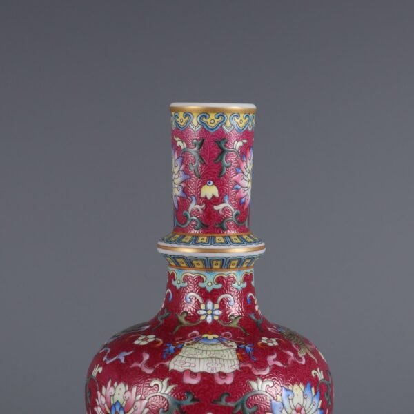 eight-treasure-patterned nectar bottles, made in the Yongzheng period of the Qing Dynasty - Image 7