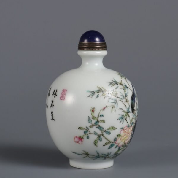Qing Dynasty Qianlong period Famille rose flower and bird pattern snuff bottle - Image 2
