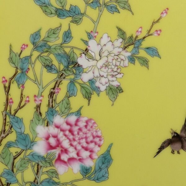 yellow ground and four seasons pattern, made in Qianlong Period of Qing Dynasty - Image 3