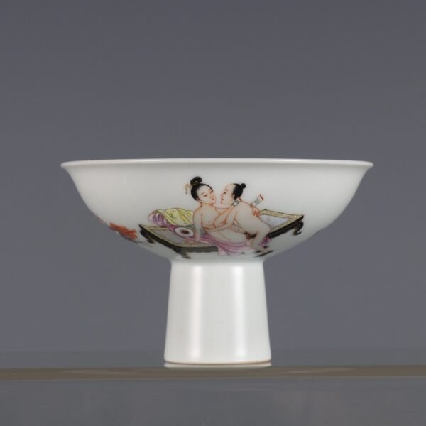 Qing Dynasty Yongzheng period Famille rose high-footed cup