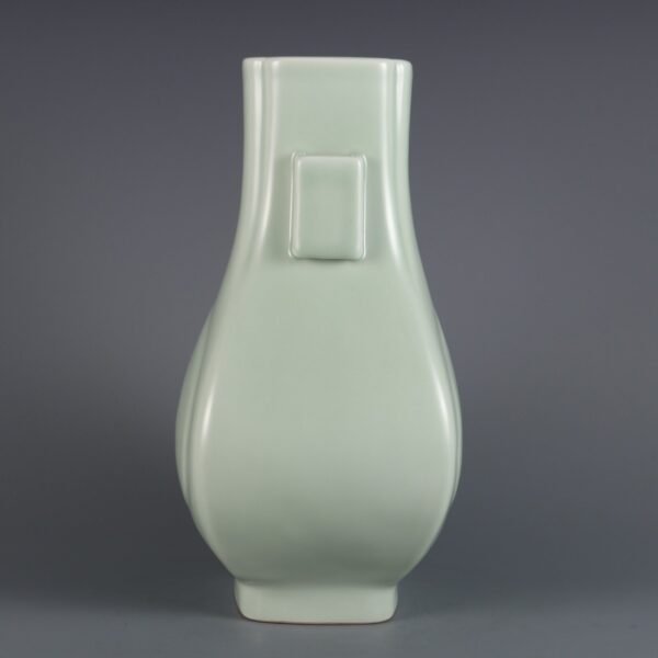 Qing Dynasty Xianfeng Year Douqing Glaze Carved Longevity Peach Pier Square Vase - Image 4