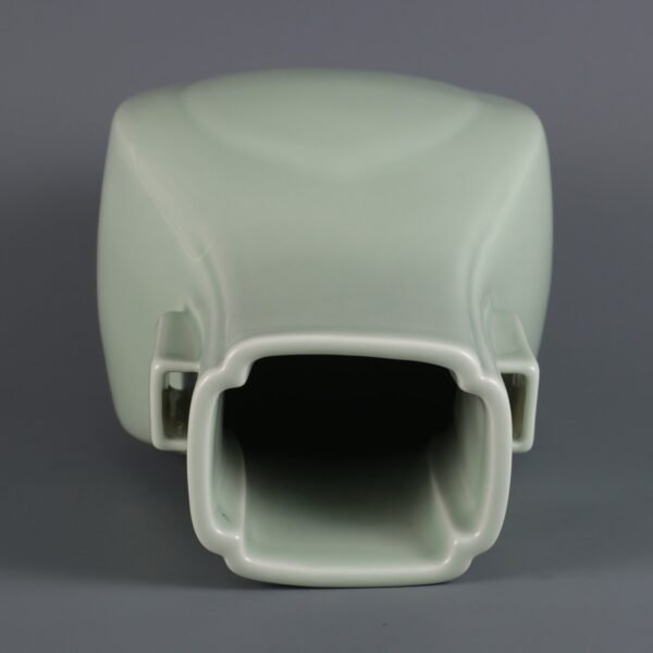 Qing Dynasty Xianfeng Year Douqing Glaze Carved Longevity Peach Pier Square Vase - Image 7