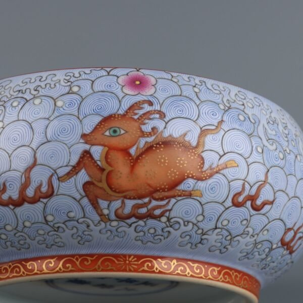 Qing Yongzheng Period Blue Ground Alum Red Gold Painting Sea Water Deer Washbasin - Image 6