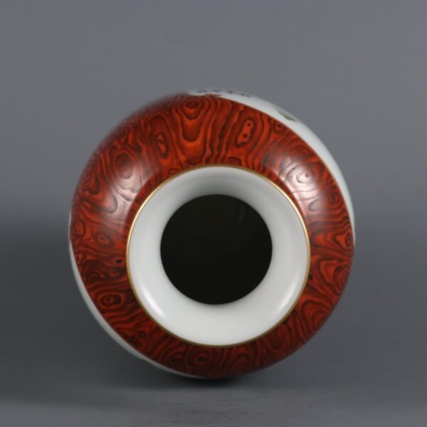 famille rose landscape pattern vase made in the Yongzheng period of the Qing Dynasty - Image 6