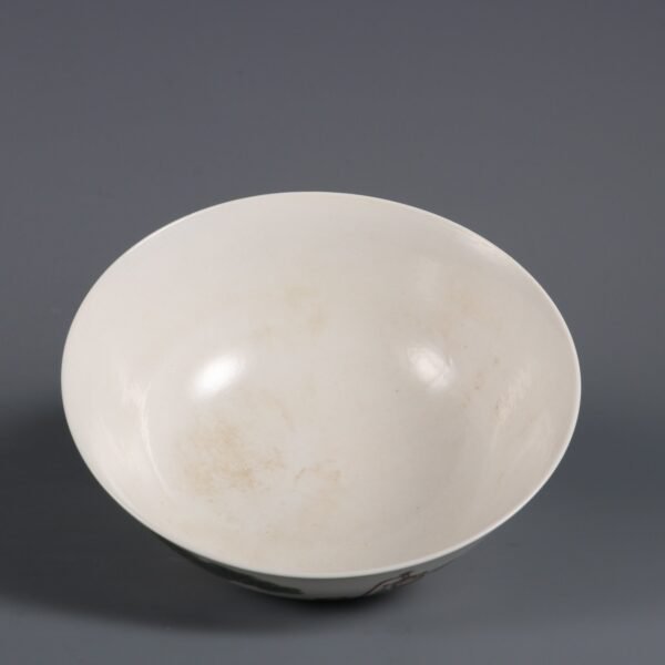 Qing Dynasty Yongzheng period pink enamel bowl with baby play pattern - Image 7
