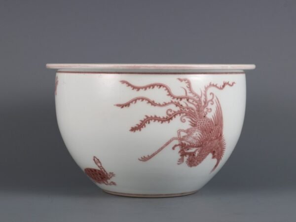 Small underglaze red five-beast pattern jar made in the Qianlong period of the Qing Dynasty - Image 4