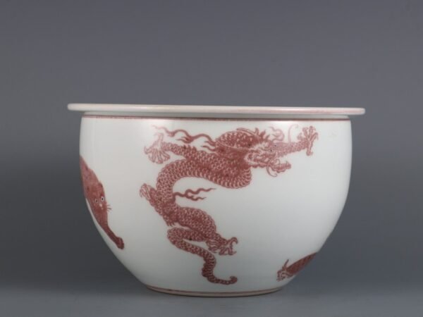 Small underglaze red five-beast pattern jar made in the Qianlong period of the Qing Dynasty