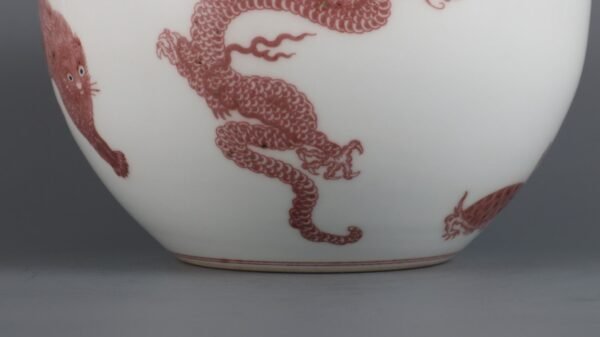 Small underglaze red five-beast pattern jar made in the Qianlong period of the Qing Dynasty - Image 5