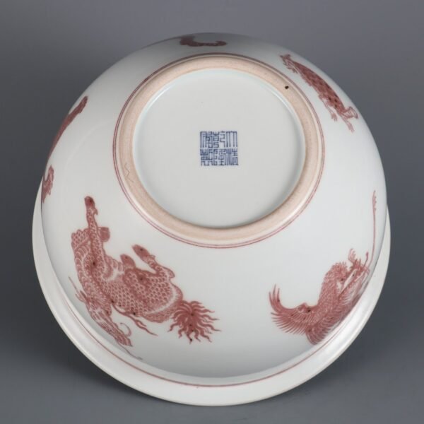 Small underglaze red five-beast pattern jar made in the Qianlong period of the Qing Dynasty - Image 8