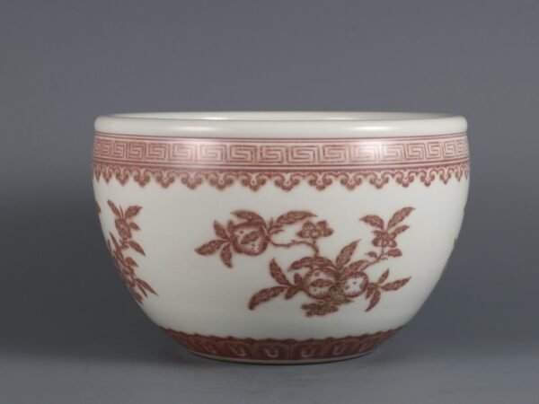 red melon and fruit pattern, made in the Qianlong period of the Qing Dynasty