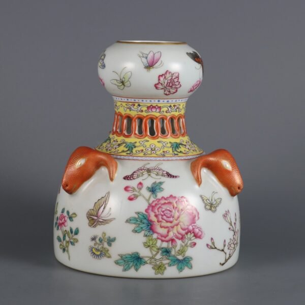 Qing Dynasty Qianlong Period Famille Rose Butterfly Pattern Hollow Sheep Head Vase