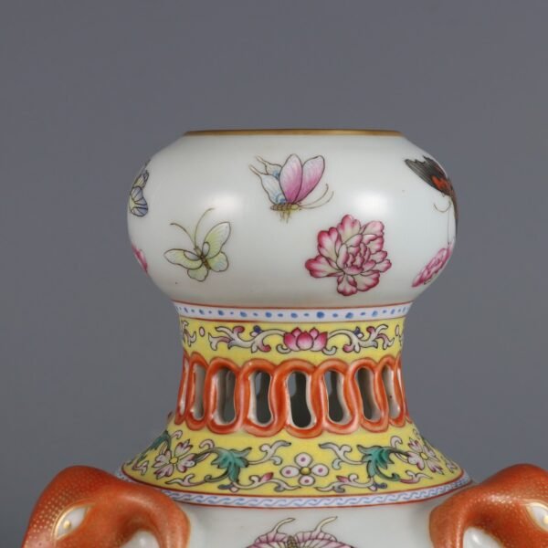 Qing Dynasty Qianlong Period Famille Rose Butterfly Pattern Hollow Sheep Head Vase - Image 5