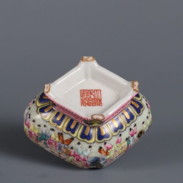 hundred children in pastel colors made in the Qianlong period of the Qing Dynasty - Image 8