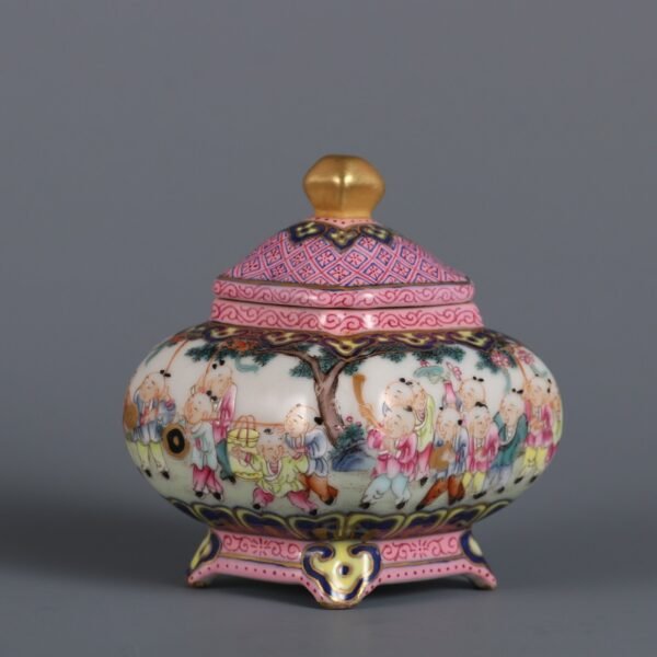 hundred children in pastel colors made in the Qianlong period of the Qing Dynasty - Image 2