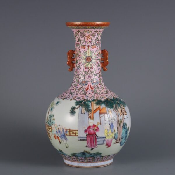 Qing Dynasty Jiaqing period pink enamel children play courtyard double ear vase