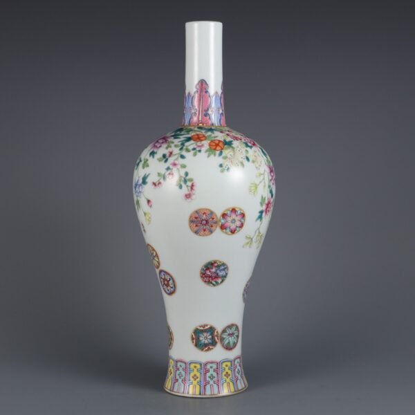 Qing Dynasty Qianlong period pink enamel leather ball flower pattern nectar bottle - Image 2
