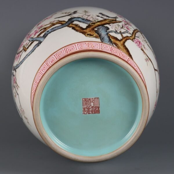 Qing Dynasty Qianlong Period Famille Rose Twelve Happiness Pattern Cloud Mouth Vase - Image 8
