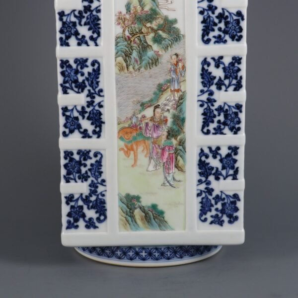 Brown vase with blue and white and pink figures, made in the Qianlong period of the Qing Dynasty - Image 6