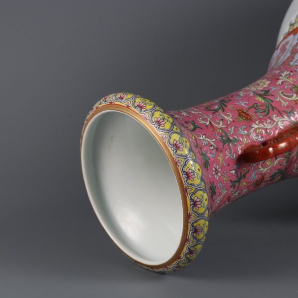 Qing Dynasty Qianlong period pink enamel landscape figure story double-handled large vase - Image 7