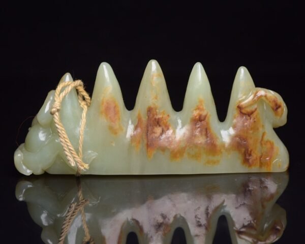 Hetian jade pen holder - Image 2