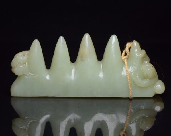 Hetian jade pen holder - Image 9