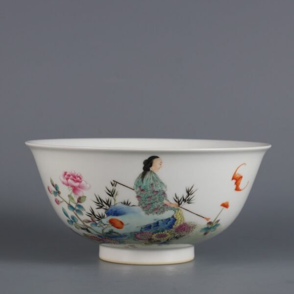 Qing Dynasty Qianlong period pastel figure and flower pattern palace bowl