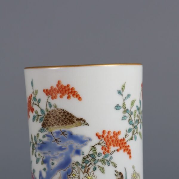 Qing Dynasty Qianlong period powder enamel three-legged pen holder - Image 3