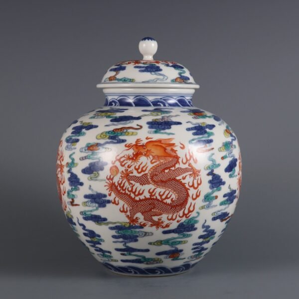 Doucai Cloud Dragon Pattern Covered Jar Made in the Qianlong Period of the Qing Dynasty