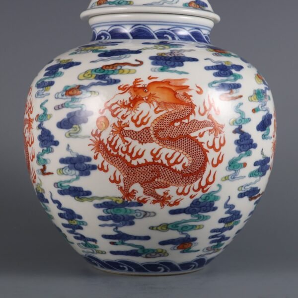Doucai Cloud Dragon Pattern Covered Jar Made in the Qianlong Period of the Qing Dynasty - Image 7