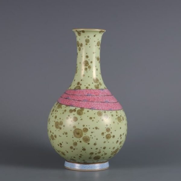 Qing Yongzheng Period Xiangfei Bamboo Glaze Ribbon Gallbladder Vase - Image 3