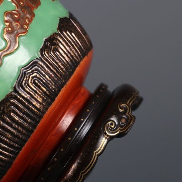 Qing Dynasty Qianlong period bronze hollow blessing in front of the double-eared vase - Image 3