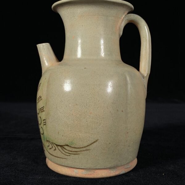 Changsha kiln painted fish pattern pot