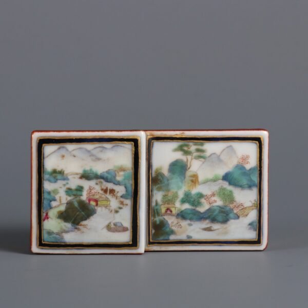 Qing Daoguang Period, alum red background, gold-painted window, pastel landscape - Image 4