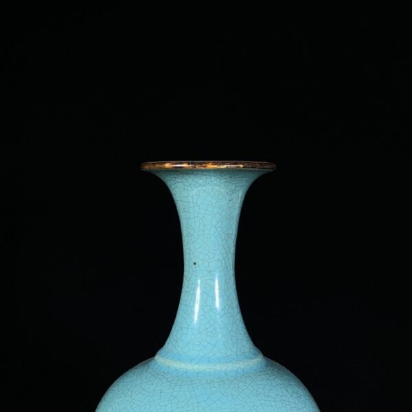 Song Ru kiln sky blue glaze engraved poem vase - Image 4