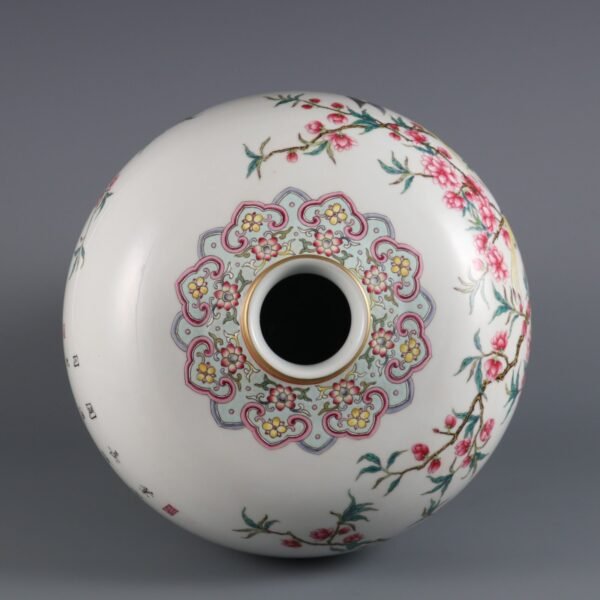 flower and bird patterns and inscriptions in the Yongzheng period of the Qing Dynasty - Image 5