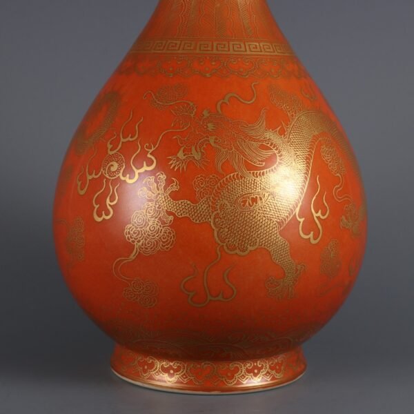 Qing Dynasty Yongzheng Period Alum Red Background Gold-painted Double Dragon - Image 6