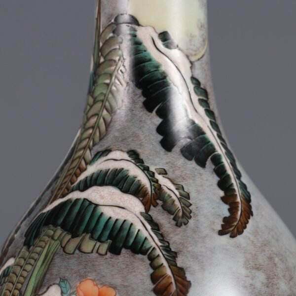 A pair of Qing Dynasty Yongzheng imperial enamel snow scene crane pattern gallbladder vases - Image 7