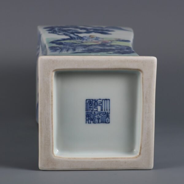 Qing Dynasty Qianlong period blue and white plus doucai figure pattern square vase - Image 8