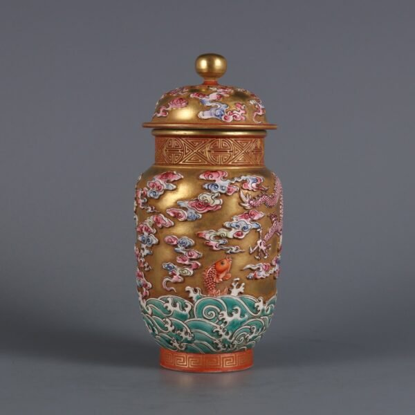 fish and dragons, made in the Qianlong period of the Qing Dynasty