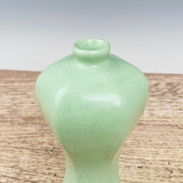 Ru porcelain plum vase - Image 9